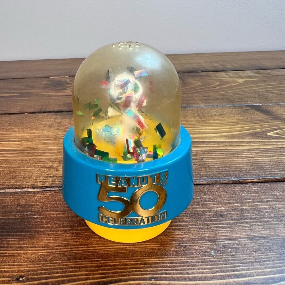 Vintage Snoopy Peanuts 50th Celebration Plastic Toy Confetti Globe blue yellow